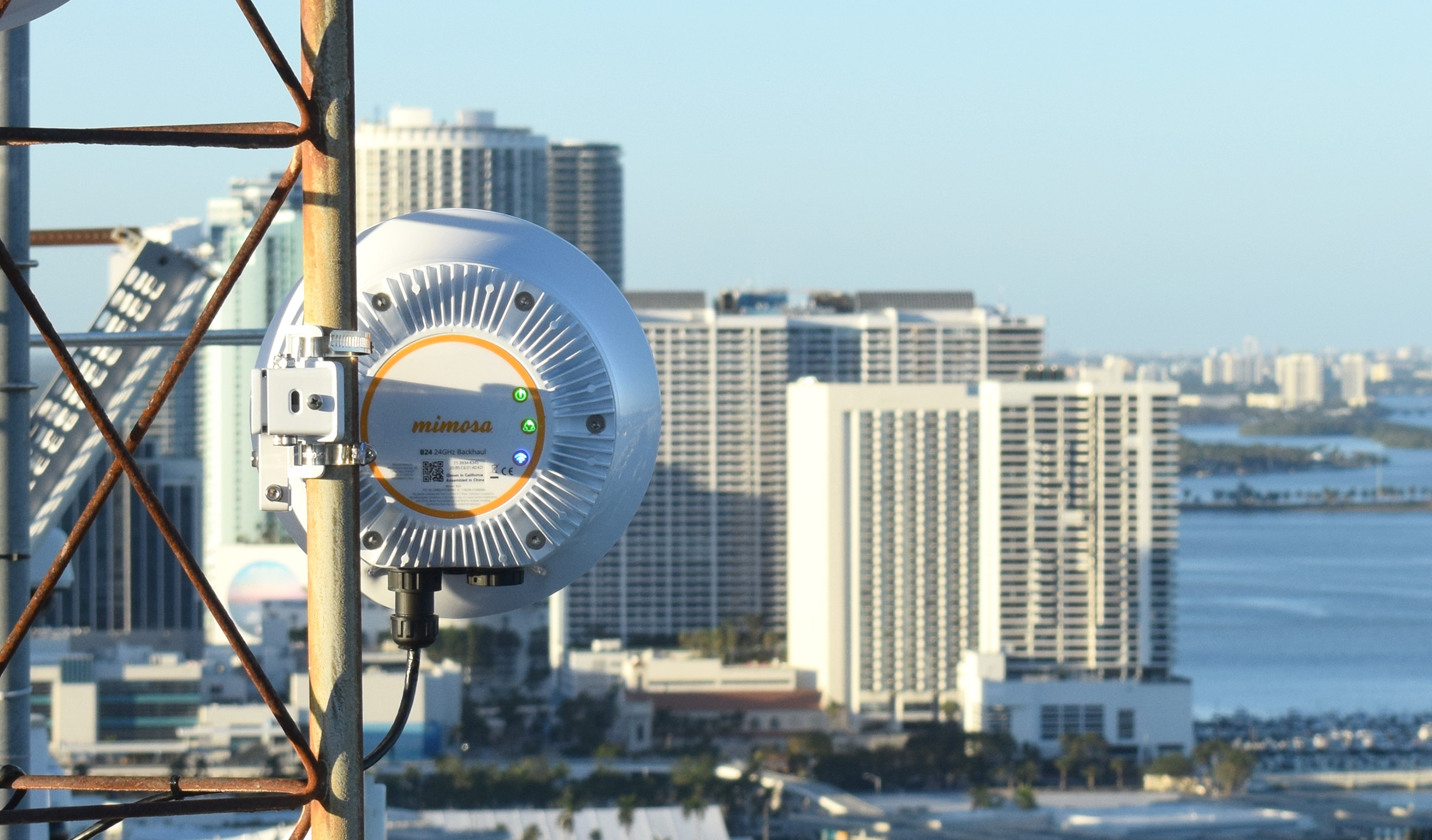 Mimosa-B24 MIMOSA B24 1.5 Gbps capable PtP Backhaul